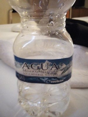 Water mineral Natural Agua mineral natural