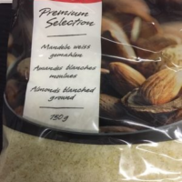 Amandes blanches moulues