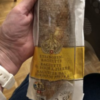 Baguette du four à pierre