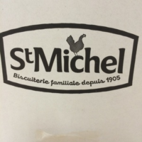 Biscuits sablés fourrage au cacao