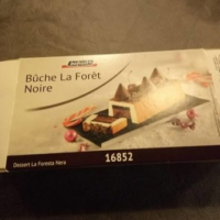 Bûche la forêt noire