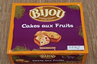 Cakes with Fruits Cakes aux Fruits