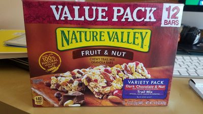 C’est trail mix granola bars C'est trail mix granola bars
