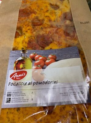 Focaccia with Cherry Tomatoes Focaccia ai pomodirini