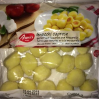 Gnocchi caprese