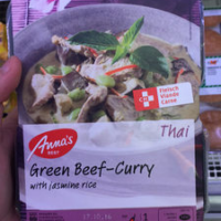 Green Beef-curry with jasmine rice