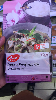 Green Beef-curry with Jasmine rice Green Beef-curry with jasmine rice