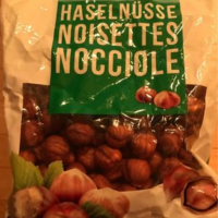 Haselnüsse