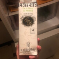 Leche fresca entera pasteurizada