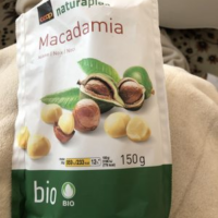 Macadamisa bio