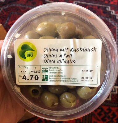 Olives à l’ail Olives à l'ail