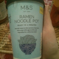 Ramen noodle pot