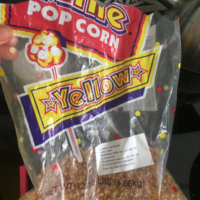 Yellow pop corn