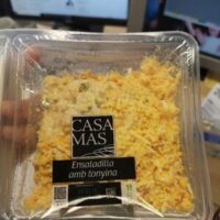 Ensaladilla amb tonyina