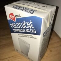 Polotučné trvanlivé mléko Polotučné trvanlivé mléko