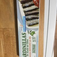 Sardinillas in Olives Oil reducido in sal