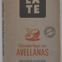 Black Chocolate with Avellanas
