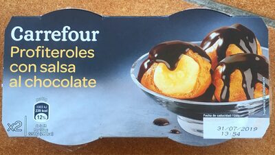 Profiteroles with Salsa Chocolate Profiteroles with Salsa Chocolate
