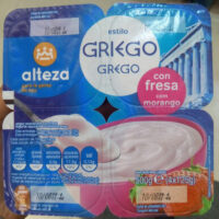 Yogurt Greek with Strawberry