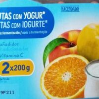Cuatro Fruits with yogur