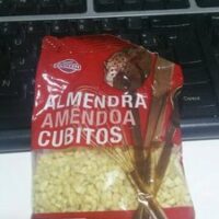 Almond amendoa cubitos