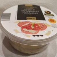Escamas from Parmesan Cheese
