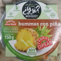 Hummus with Pineapple