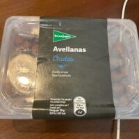Avellanas crudas peladas Dish