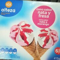 Cornete nata and Strawberries alteza