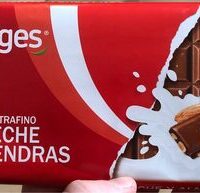Chocolate Extrafino with Leche and Almonds