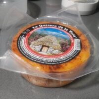 Cheese semicurado from Leche from Cabra with Pimentón
