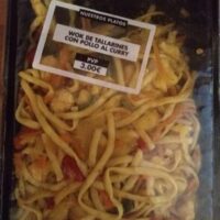 Wok from Tallarines with Pollo Curry