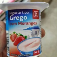 Yogurt tipo Greek with Strawberry