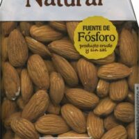 Almonds crudas with Piel