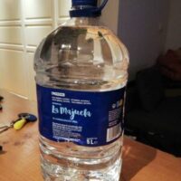 Water mineral Natural