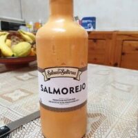 Salmorejo fresco no pasteurizado with Oil de