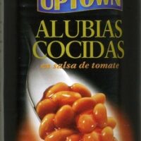 Alubias Cooked in Salsa from Tomato