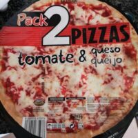 Pizza Tomato and queso
