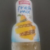 Fresh mix Lemon and pina