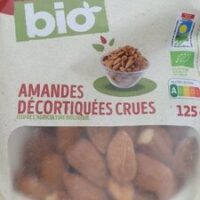 Amande décortiquées crues