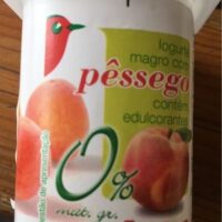 Yogurte magro com pessego