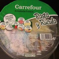 Pasta and rucula