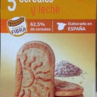 Galleta from Desayuno with 5 Cereals and leche