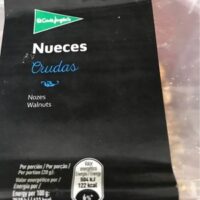Nuces crudas