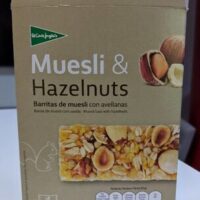 Muesli & Hazelnuts Cereal bar Muesli & Hazelnuts Cereal bar