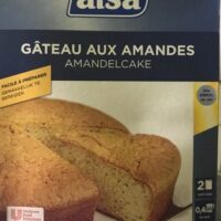 Gâteau with Almonds